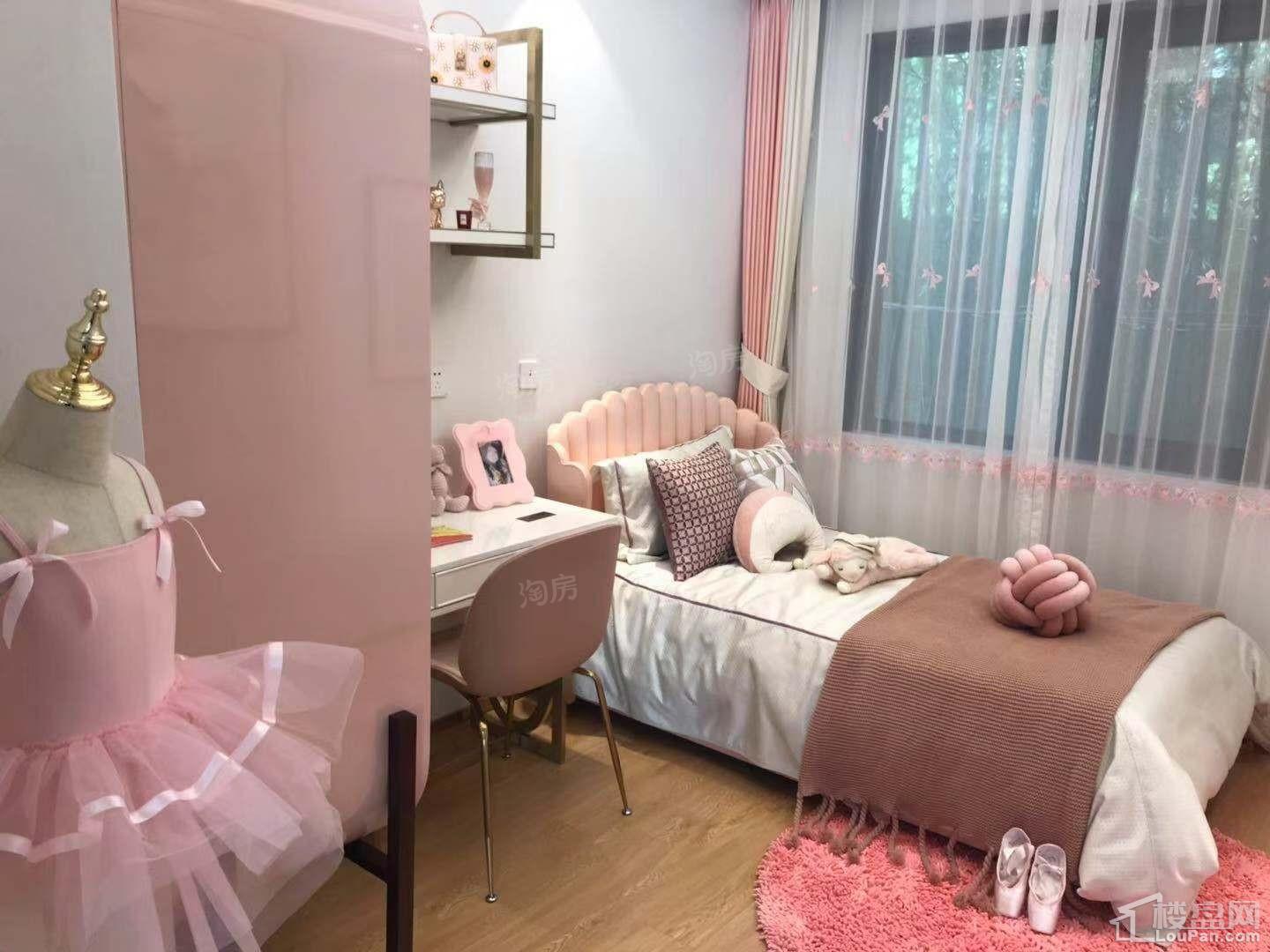 恒顺澜山悦样板间