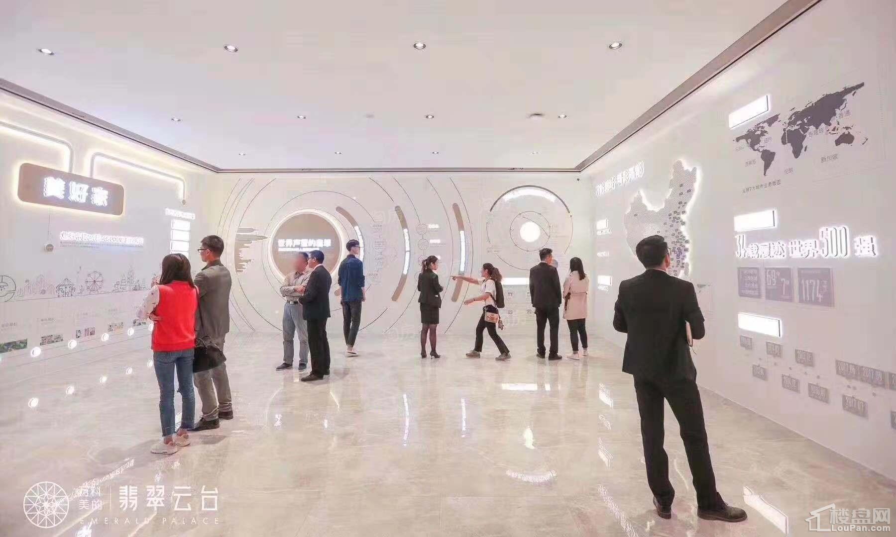 万科翡翠云台实景图