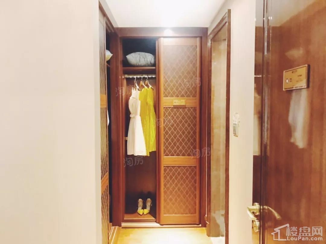 恒大华府样板间