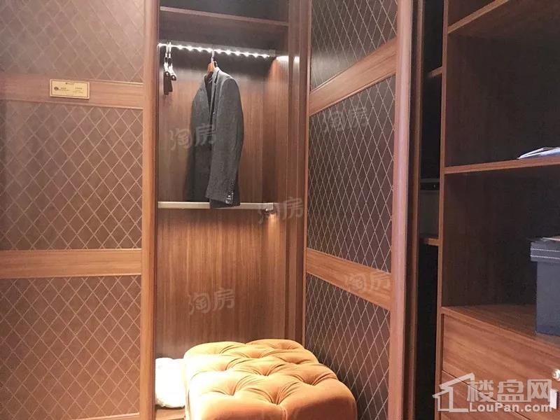 恒大华府样板间