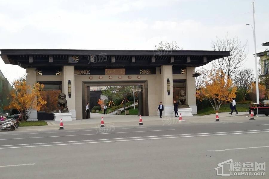 蓝光雍锦半岛实景图