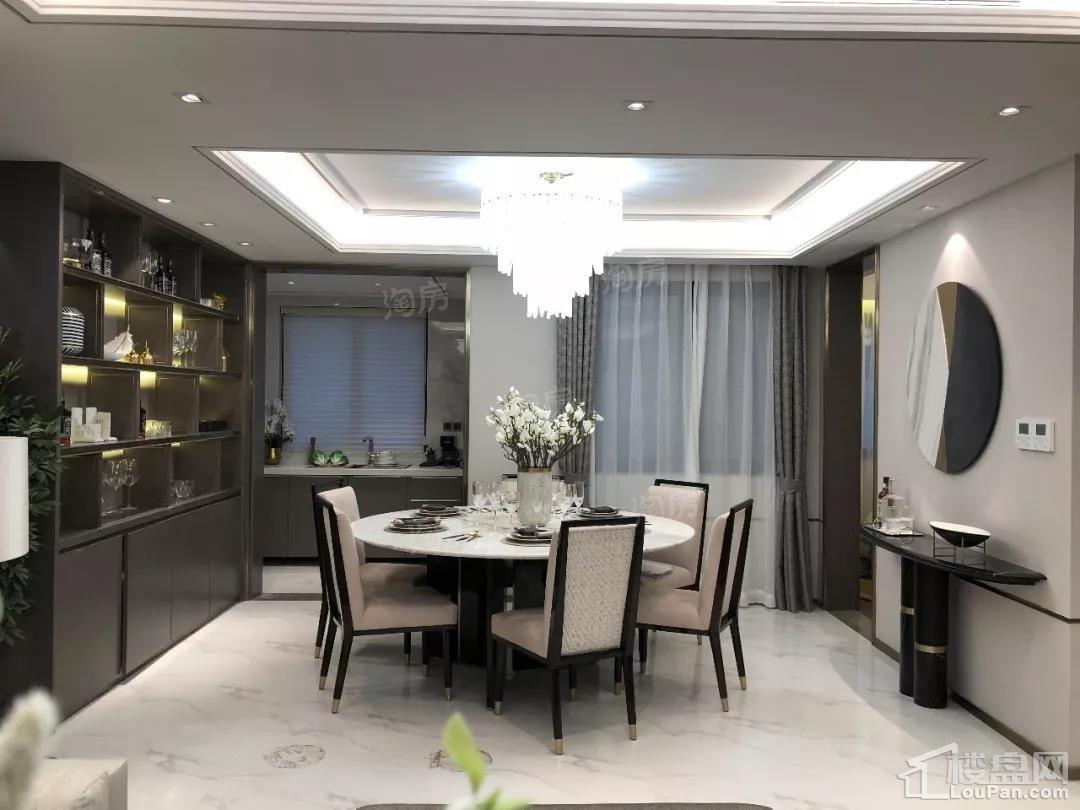 中海十里丹堤样板间