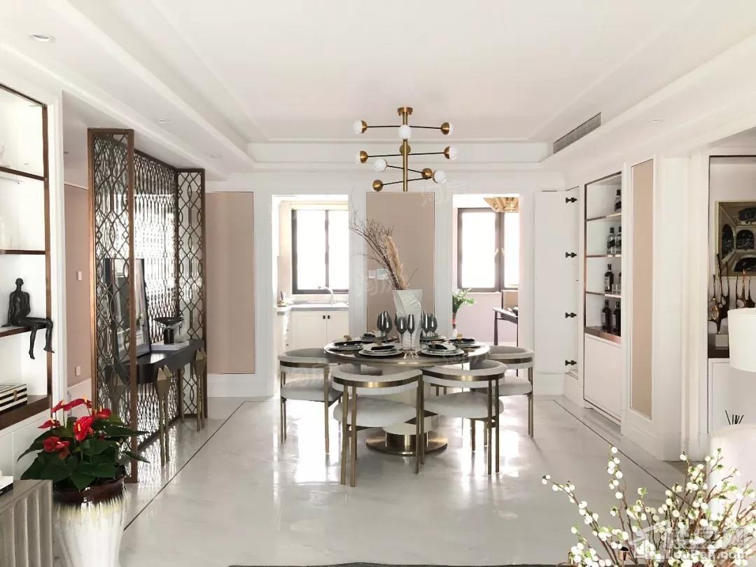 中海十里丹堤样板间