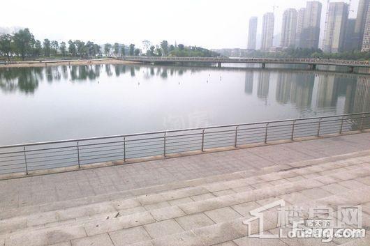 华伟梅溪湖广场配套图