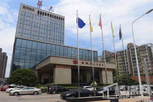 鸿海公园里配套图
