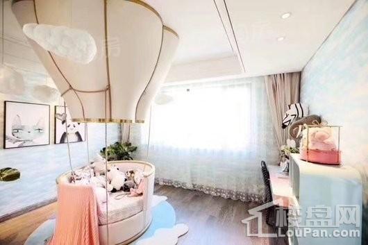 中粮隆玺祥云样板间