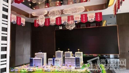 中东红街实景图