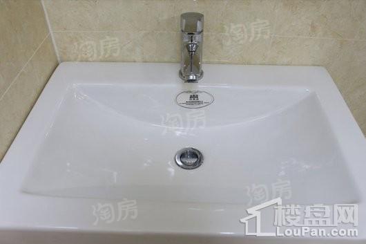 中东红街样板间