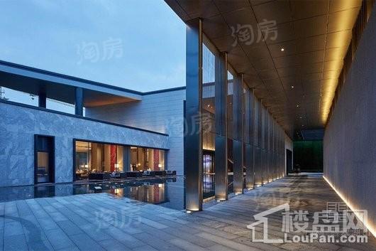万科·翡翠湖山实景图