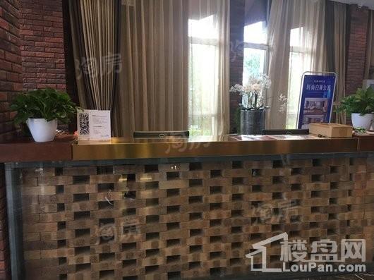小石城梦想小镇商铺实景图