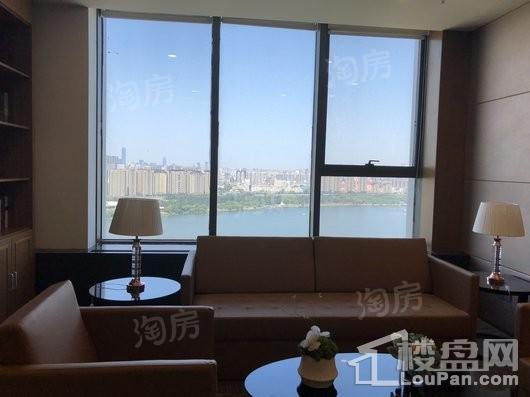 浦江东方大厦实景图