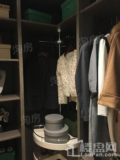 万科翡翠四季样板间