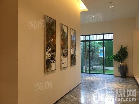 金辉江山云著实景图