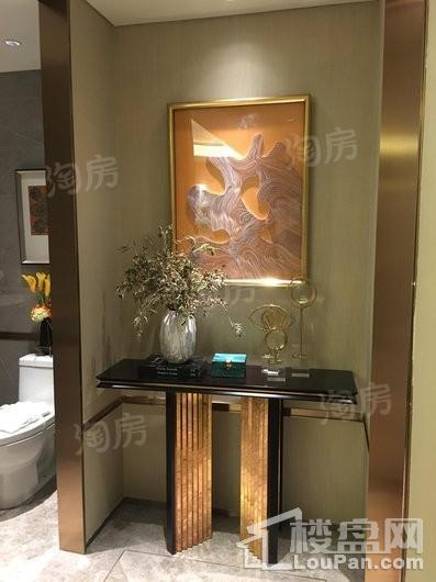 金辉江山云著样板间