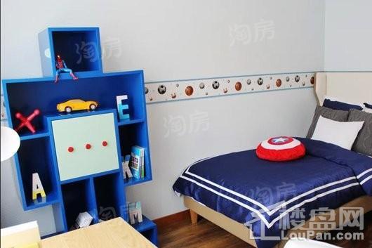 亚泰山语湖样板间