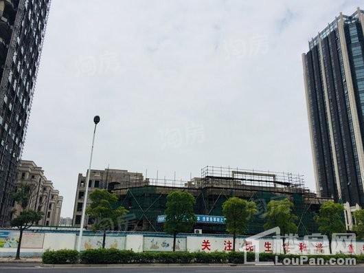 连飞虹湖天地实景图