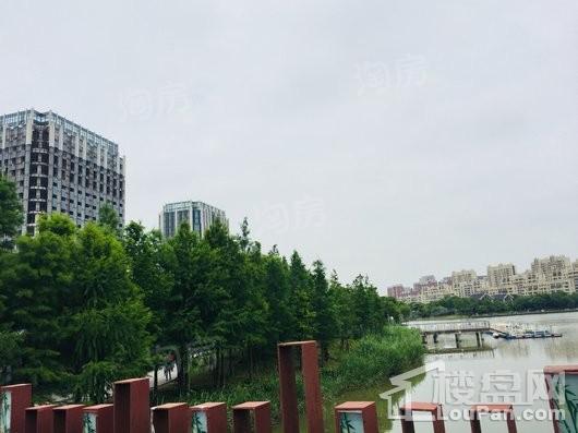 连飞虹湖天地配套图