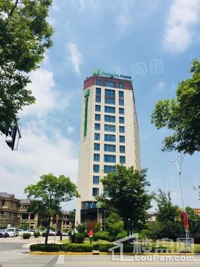 中茂世纪财富广场实景图