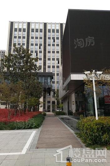 卓越时代广场实景图