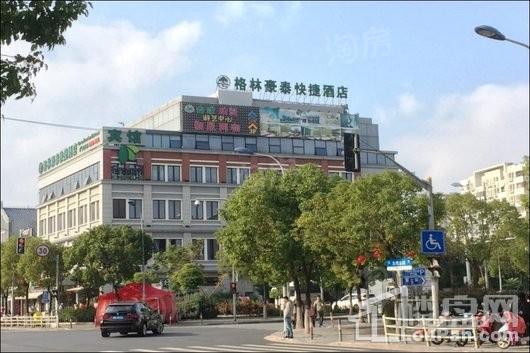 中金海棠湾别墅配套图