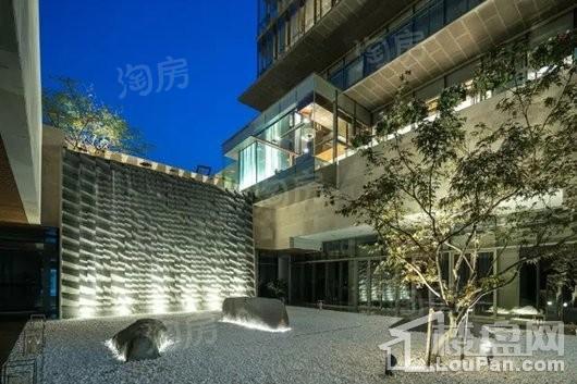 嘉宝前滩后院实景图