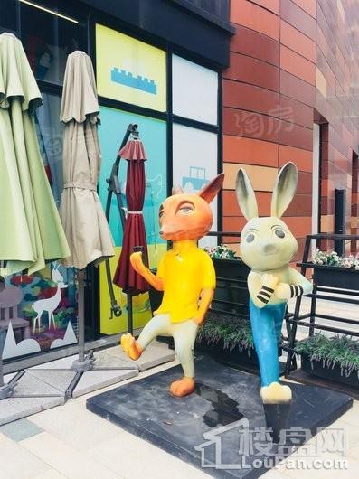 深城投十一街区写字楼实景图