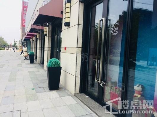 深城投十一街区写字楼实景图