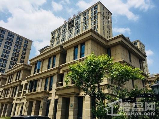 嘉隆国际广场实景图