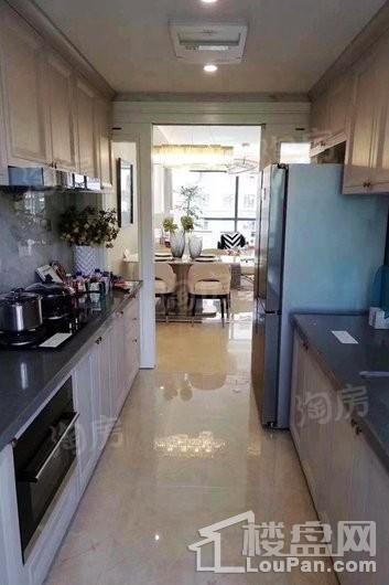 中铁香湖样板间