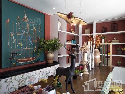 美的时代城样板间