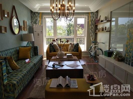 美的时代城样板间