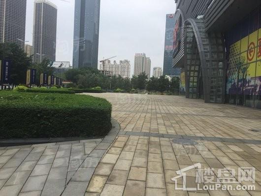 夏宫城市广场实景图