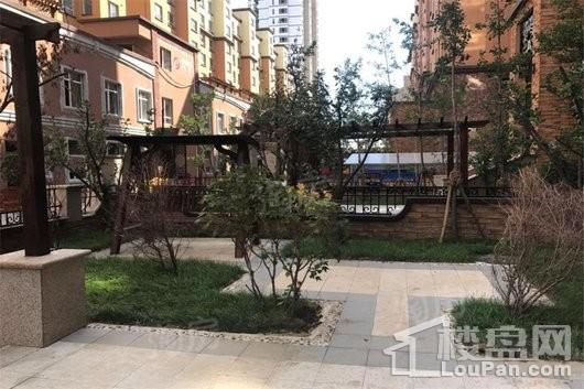 和平上河城实景图