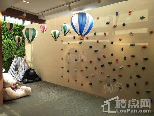 万科翡翠公园样板间