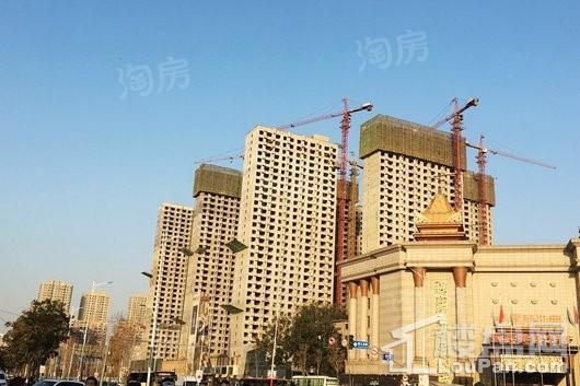 万科圣丰翡翠之光实景图