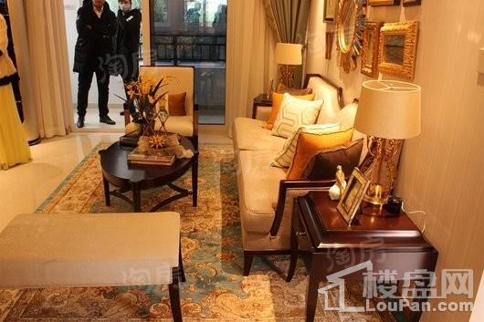 美的·公园天下样板间