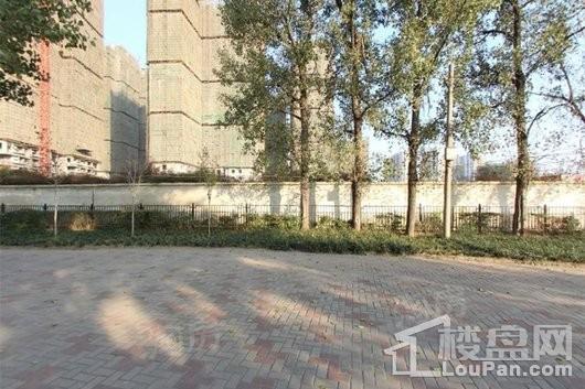 郑地璞园配套图