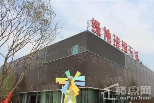 绿地璀璨天城实景图