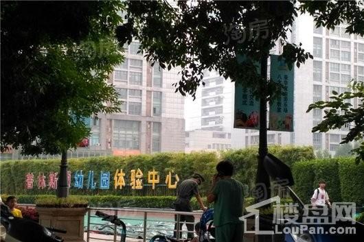 华尔中心配套图