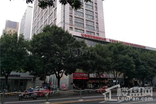 华尔中心配套图