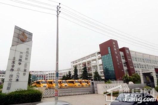 龙湖里配套图
