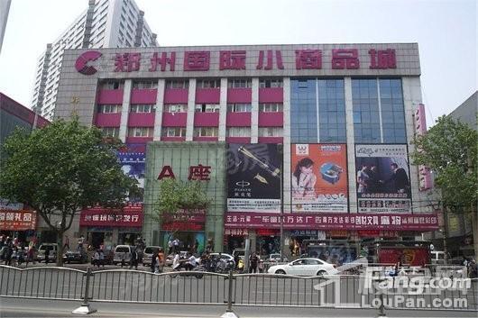 万创河医缤纷商业广场配套图