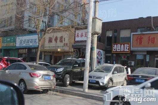 万创河医缤纷商业广场配套图