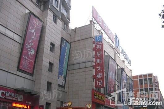 万创河医缤纷商业广场配套图