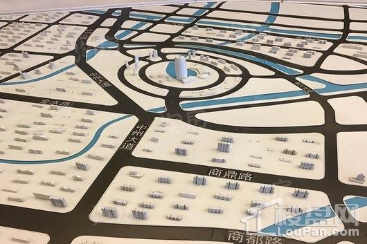 郑东绿地中心实景图