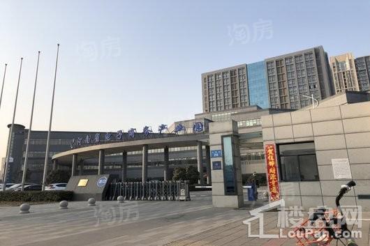 河南省电子商务产业园实景图