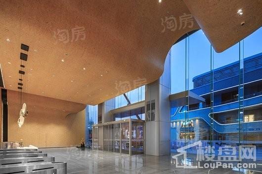 建业凯旋广场实景图