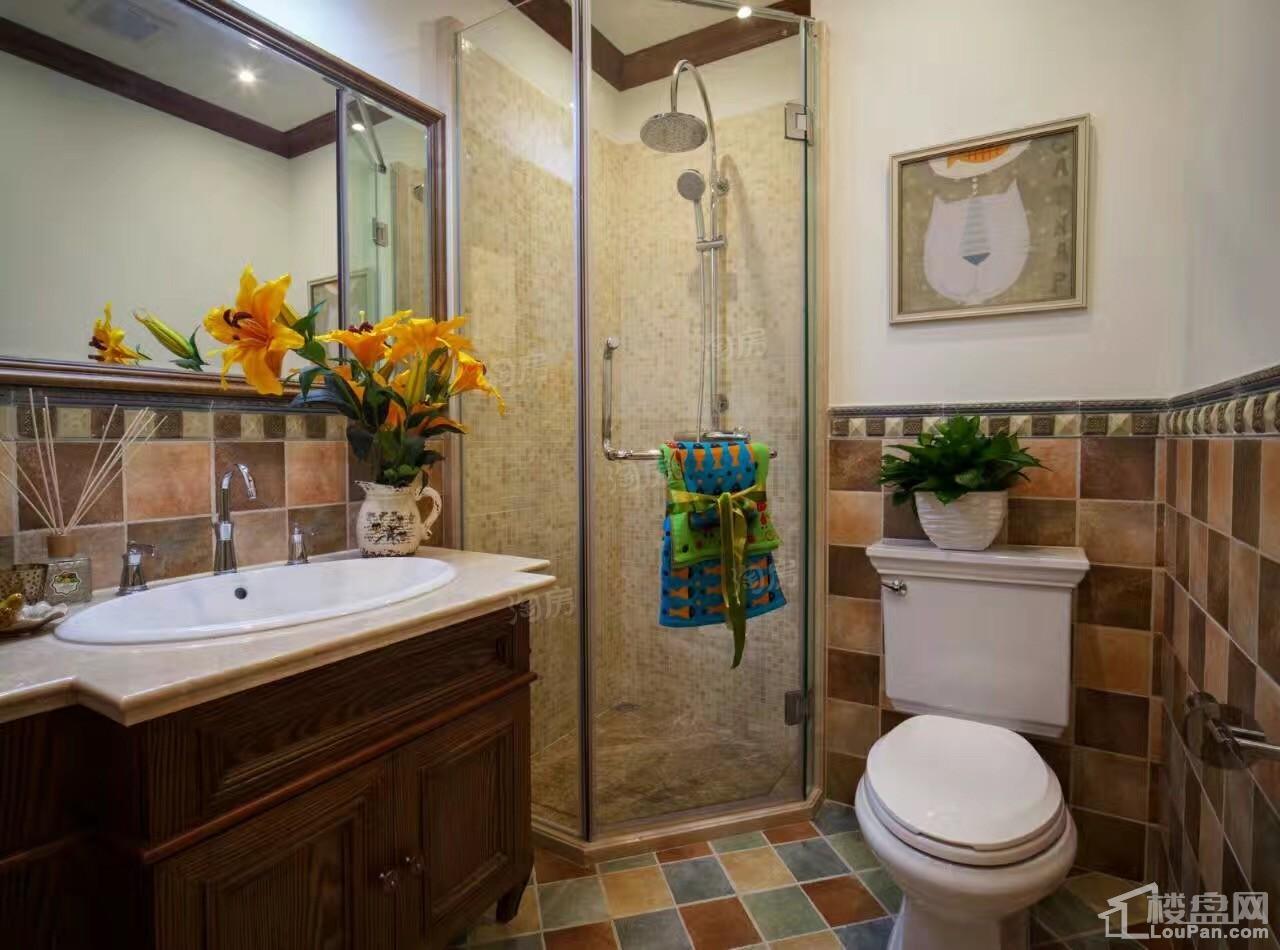 鸿坤·原乡溪谷样板间