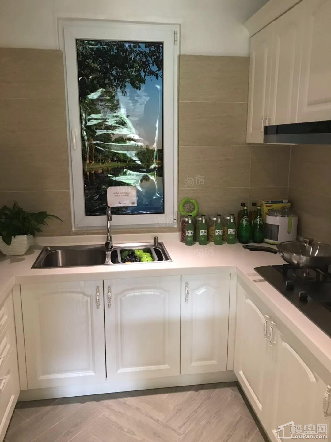 鸿坤·原乡溪谷样板间