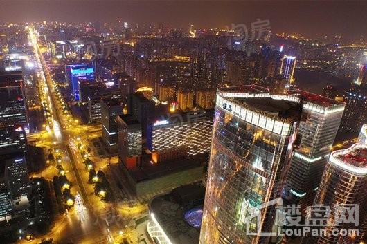 成都银泰中心华悦府实景图